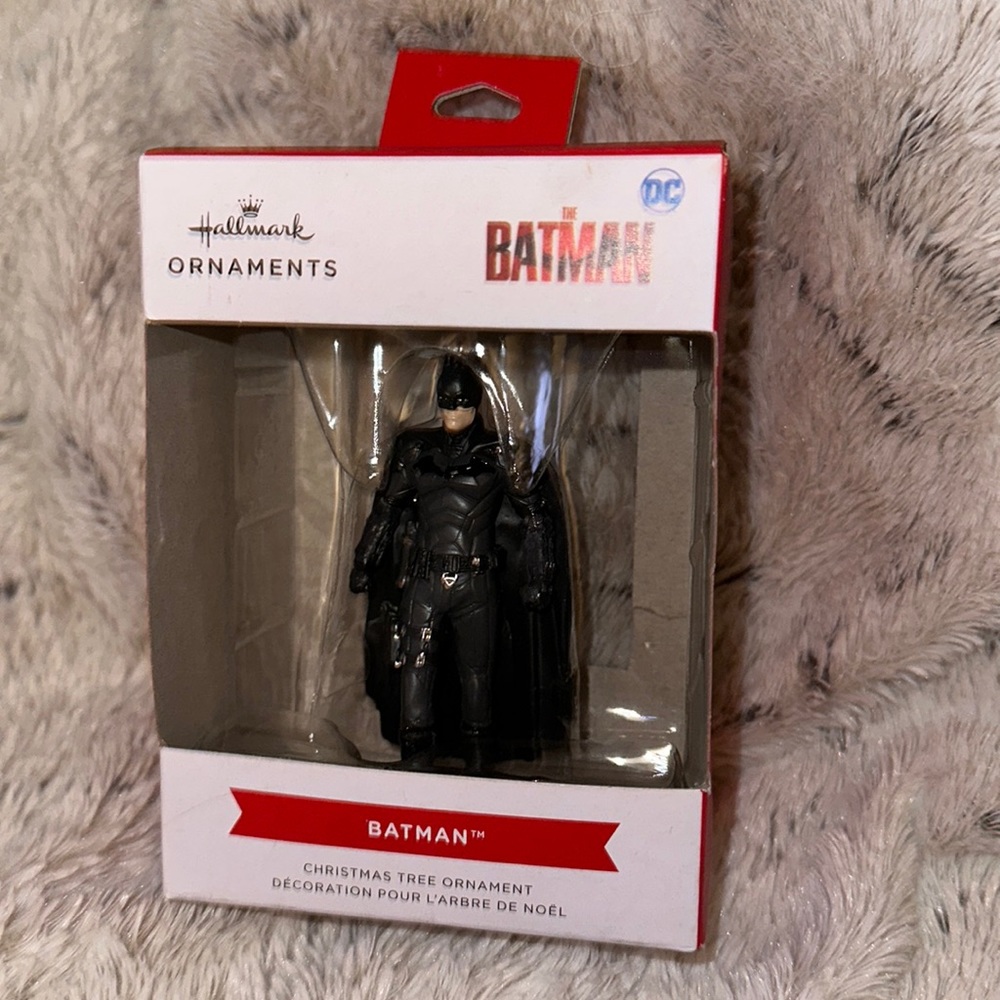DC Hallmark Batman Xmas ornament 2022 - Picture 1 of 2